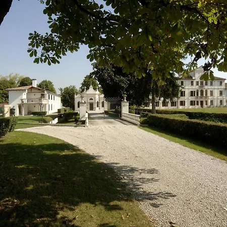 Летний дом Toderini *