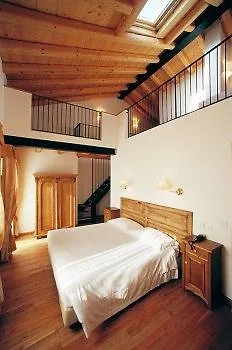 托德里尼别墅酒店 * 卡多格尼